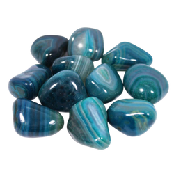 Teal agate repels and eliminates negative energy surrounding your aura. It helps transform trauma into abundance and wealth.  